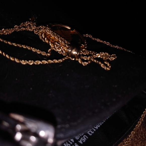 Selling my old jewelry taking offers - Picture 3 of 16